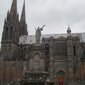 Čierna čadičová gotická katedrála, symbol mesta Clermont-Ferrand