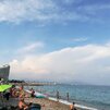 B3. Naša plaž vo Villeneuve- Loubet. V pozadí je Nice
