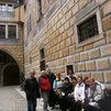 Pred vstupom do zámku Český Krumlov